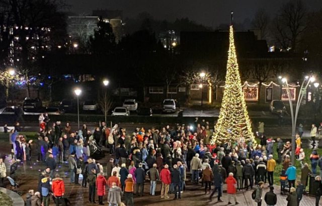 Soesterberg krijgt onvergetelijke feestmaand met lichtjesboom