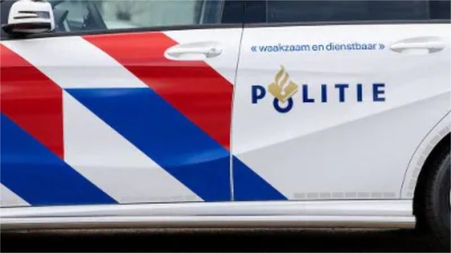 Ongeluk op Kampweg met twee voertuigen en fietser