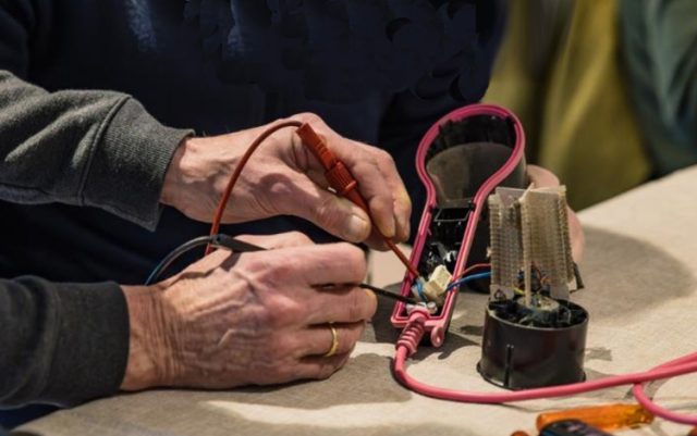 Samen aan de slag met reparaties in Soesterberg