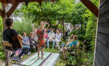 Fotograaf Maarten J Eykman - Gluren bij de Buren op zondag 29 juni 2025